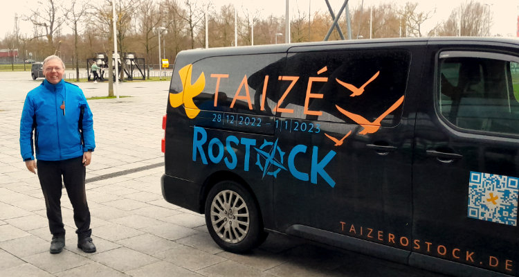 Albert Eichmeier beim Taizé-Treffen in Rostock